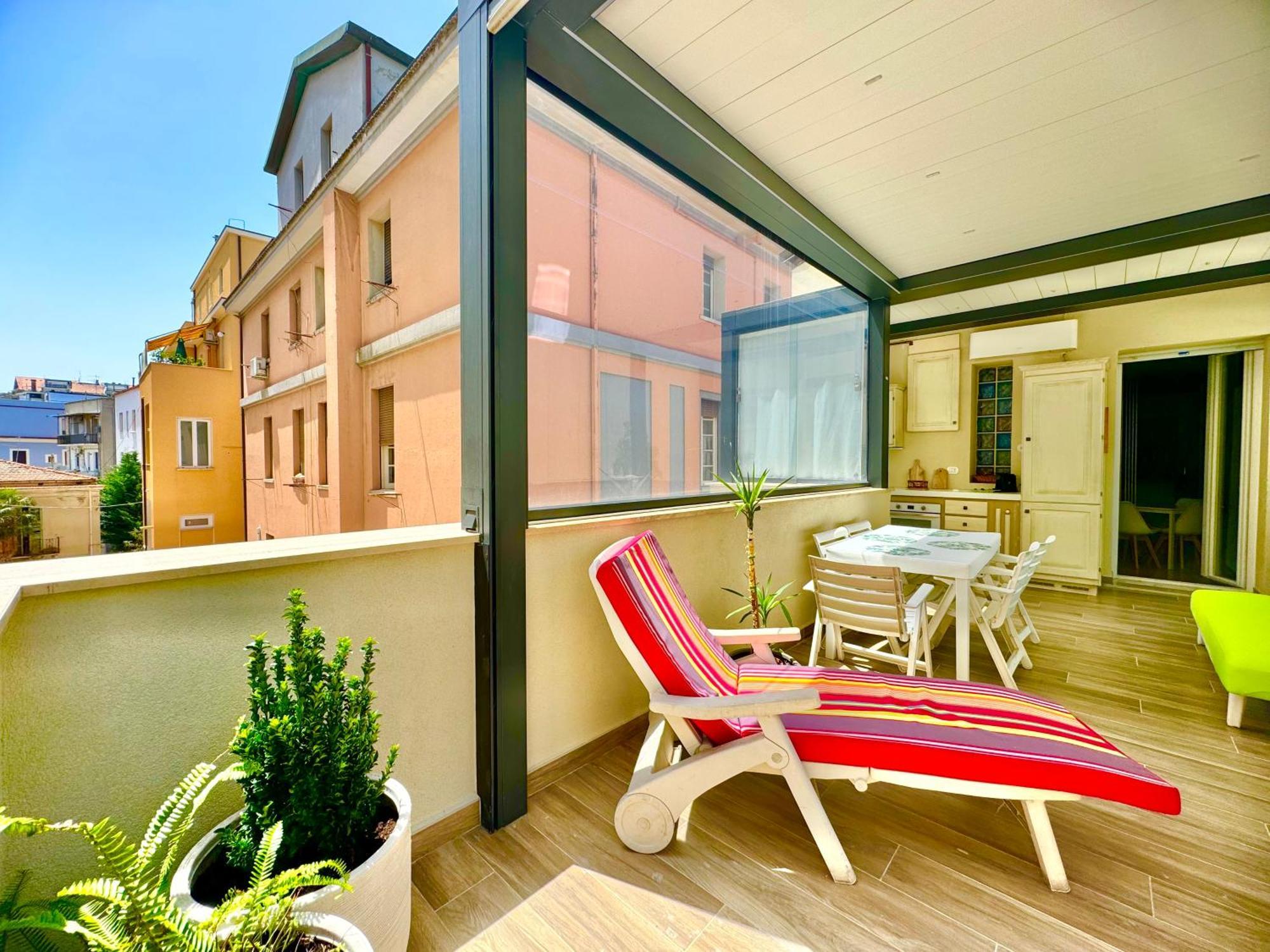 Pescara Centro Silenzioso E Confortevole Con Terrazzo Bioclimatico A 2 Minuti Dal Mare Exterior foto
